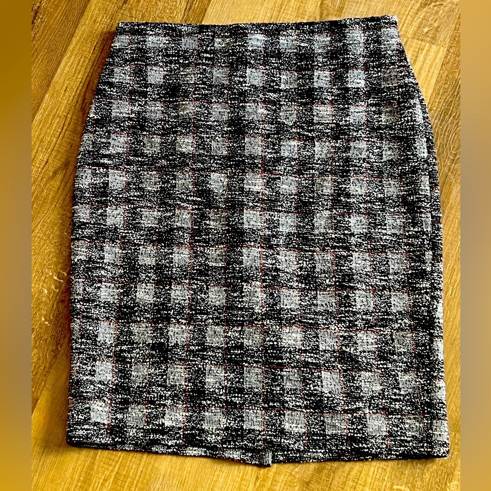 Ann Taylor Classic Black and Gray Checkered Skirt